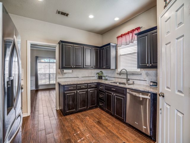 5204 Gaelic Court, Denton, TX 76208