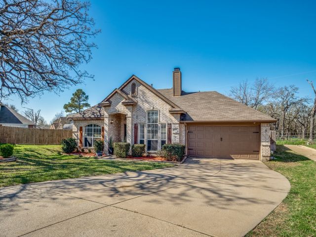 5204 Gaelic Court, Denton, TX 76208