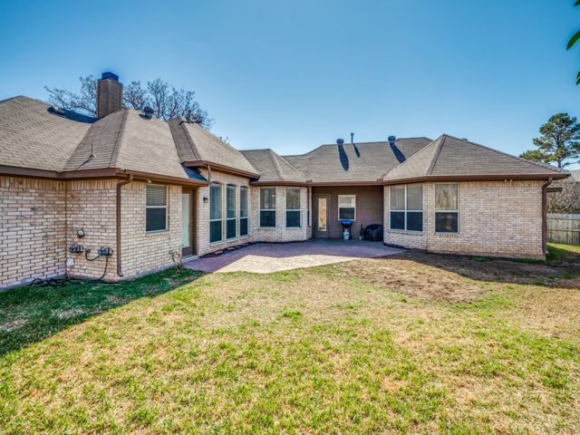 5204 Gaelic Court, Denton, TX 76208