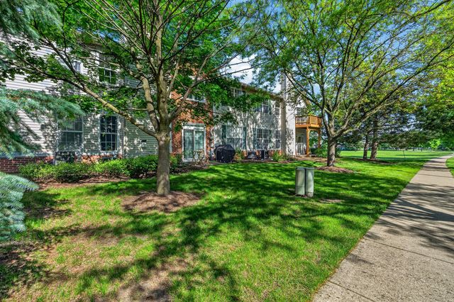 24038 W Walnut Circle 24038, Plainfield, IL 60585
