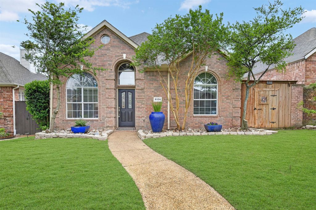 8104 Springmoss Drive, Plano, TX 75025