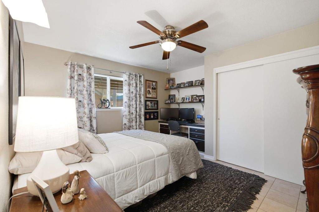 Image 28 of property listing at 1069 W Mesa Court, Fresno, CA 93711