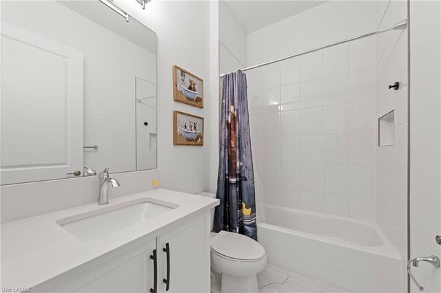 20326 Fair Oak LN, Estero, FL 33928