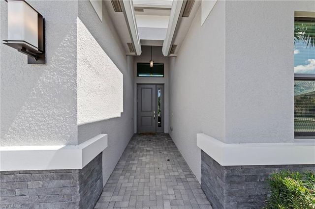 20326 Fair Oak LN, Estero, FL 33928