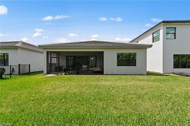 20326 Fair Oak LN, Estero, FL 33928