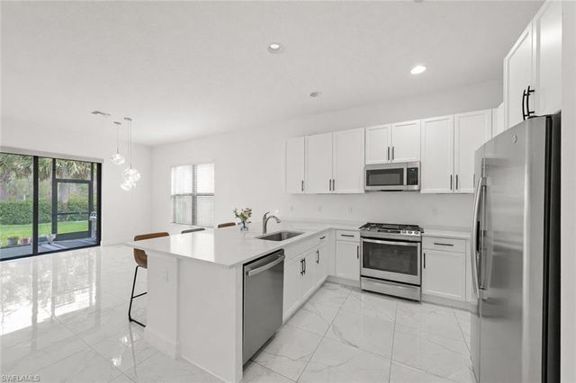 20326 Fair Oak LN, Estero, FL 33928