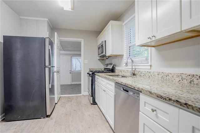 2576 Brentwood Road, Decatur, GA 30032