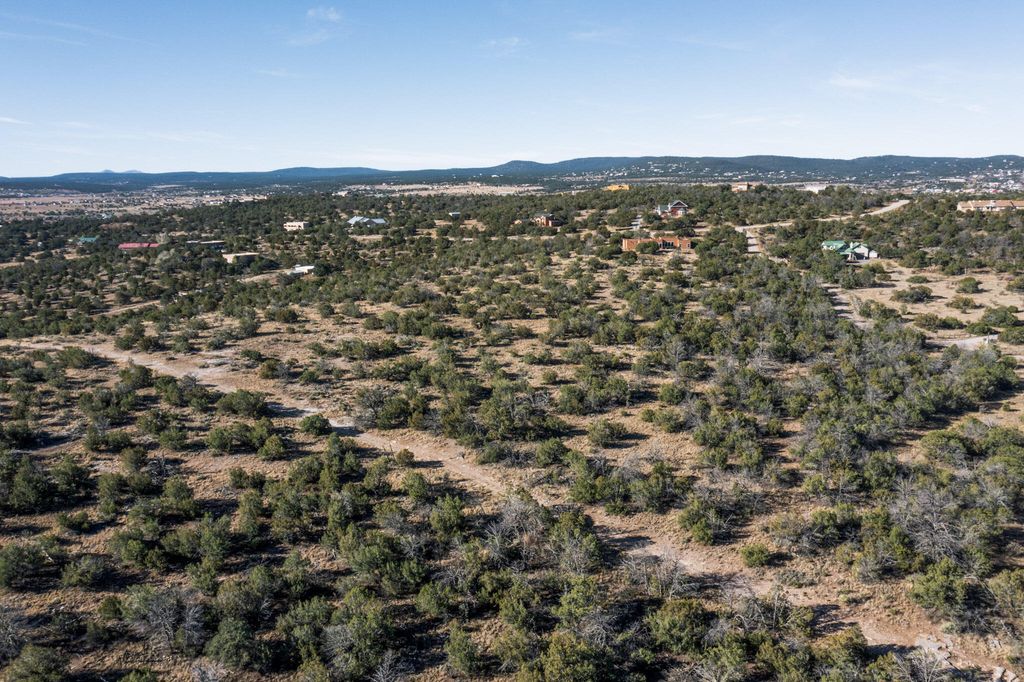 Image 11 of property listing at 71 Sunset Boulevard, Edgewood, NM 87015