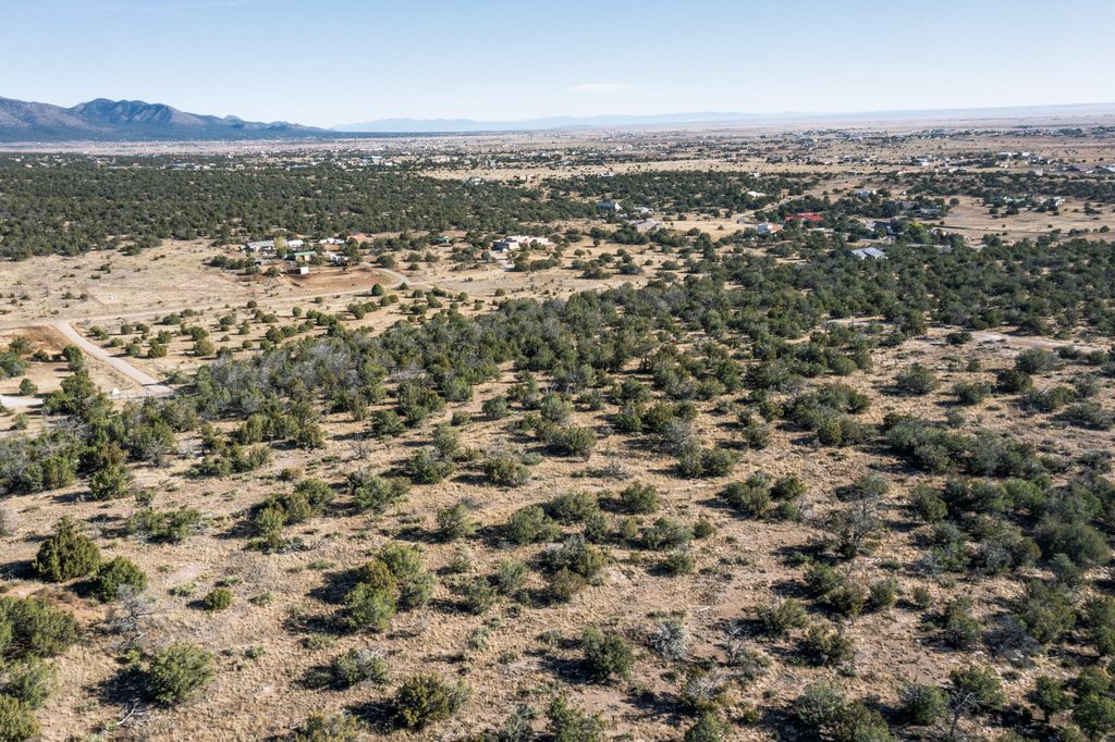 Image 14 of property listing at 71 Sunset Boulevard, Edgewood, NM 87015