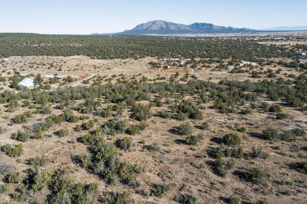 Image 16 of property listing at 71 Sunset Boulevard, Edgewood, NM 87015