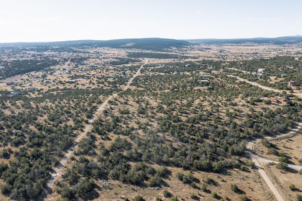 Image 8 of property listing at 71 Sunset Boulevard, Edgewood, NM 87015