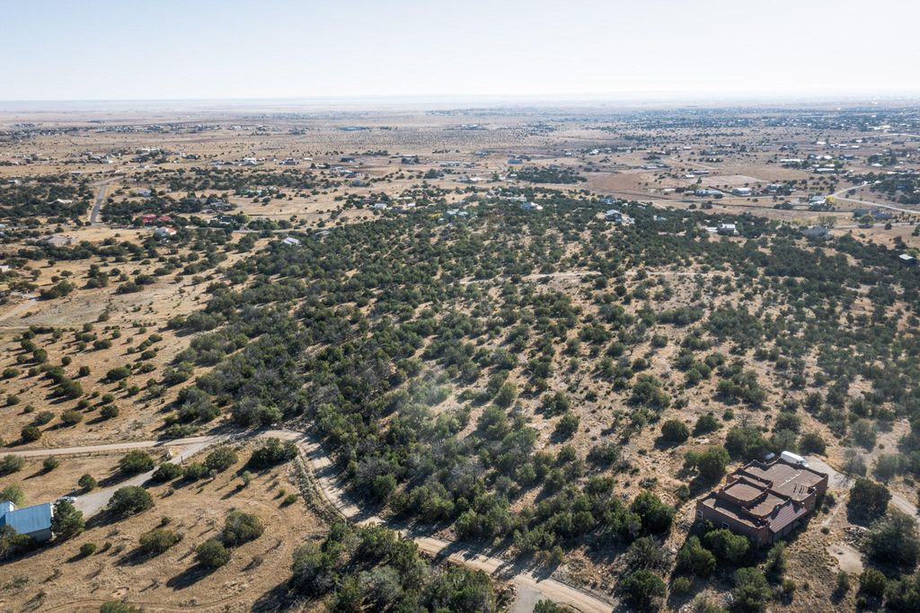 Image 9 of property listing at 71 Sunset Boulevard, Edgewood, NM 87015