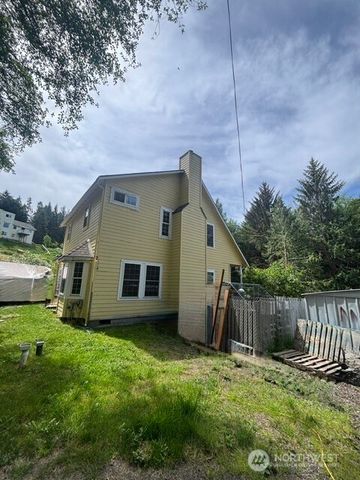 143 Johnson Lane, Oak Harbor, WA 98277