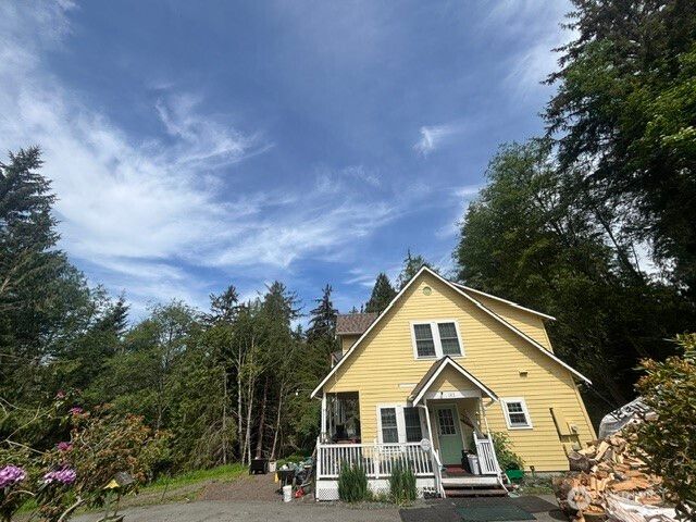 143 Johnson Lane, Oak Harbor, WA 98277
