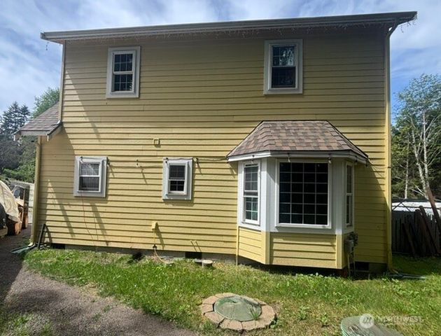 143 Johnson Lane, Oak Harbor, WA 98277
