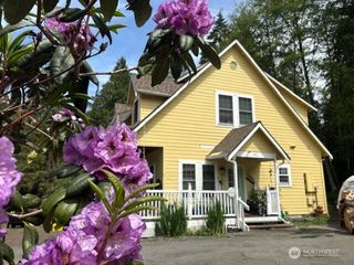143 Johnson Lane, Oak Harbor, WA 98277