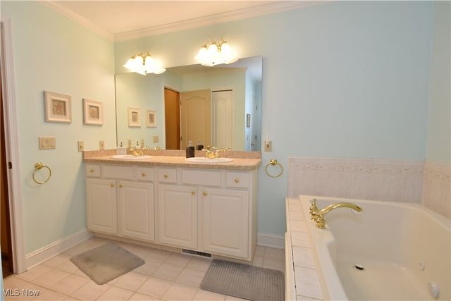 3967 Dogleg Trail, Medina, OH 44256