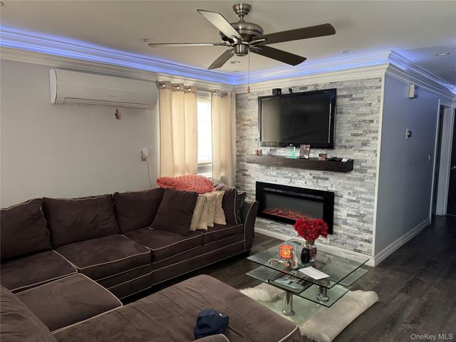 14408 Weller Lane, Rosedale, NY 11422