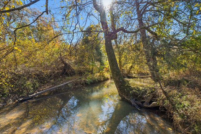 232 Covenant Ln, Mcminnville, TN 37110