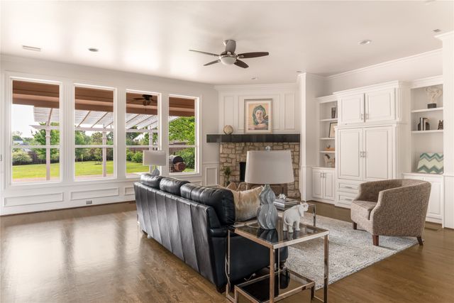 10110 Betty Jane Lane, Dallas, TX 75229