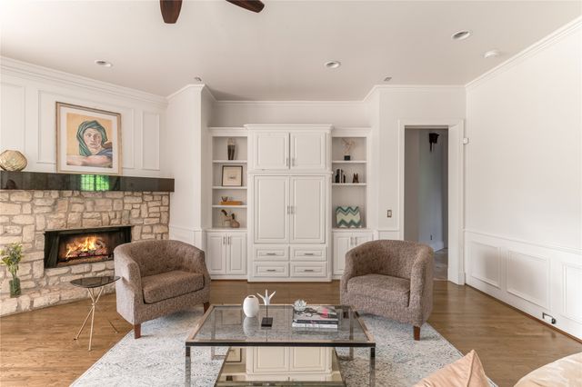 10110 Betty Jane Lane, Dallas, TX 75229