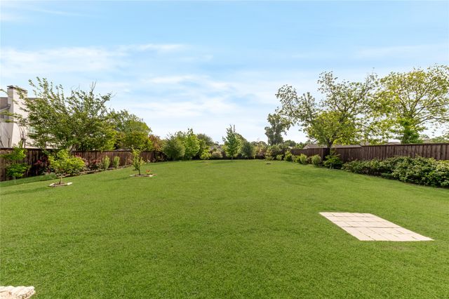 10110 Betty Jane Lane, Dallas, TX 75229