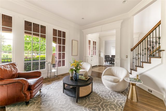 10110 Betty Jane Lane, Dallas, TX 75229