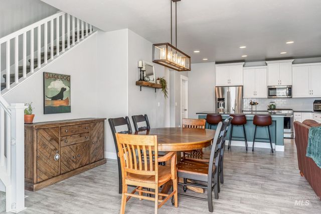 1127 Overland Trail St, Middleton, ID 83644