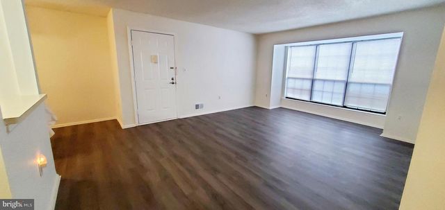 2 FEILER CT, Lawrence Township, NJ 08648