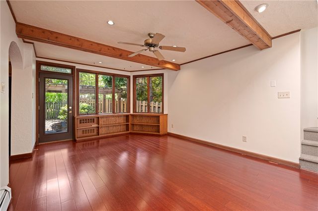 1371 Navahoe Drive, Mt Lebanon, PA 15228