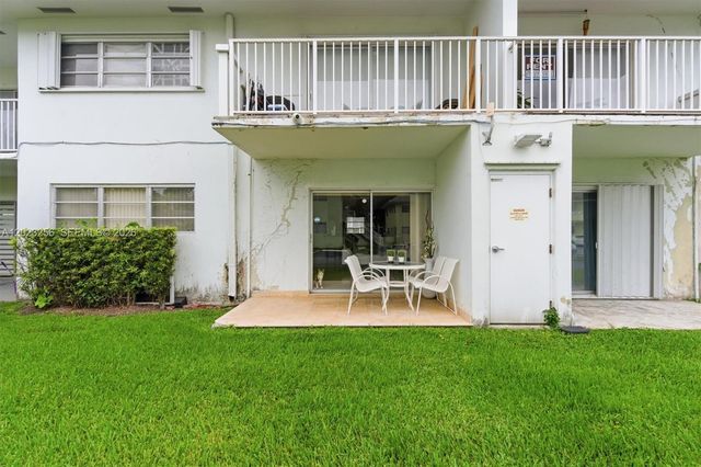 7680 SW 82nd St H121, Miami, FL 33143