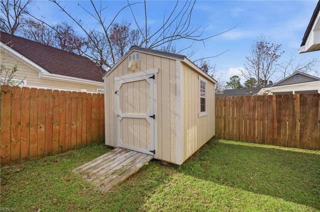 107 Old Oak RD, Elizabeth City, NC 27909