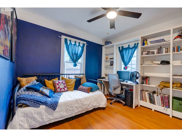 7217 N POLK Ave, Portland, OR 97203