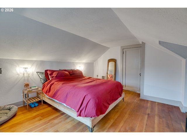 7217 N POLK Ave, Portland, OR 97203