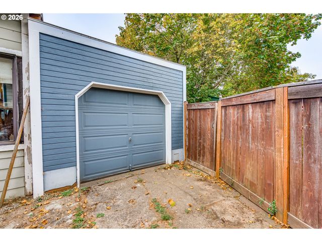 7217 N POLK Ave, Portland, OR 97203
