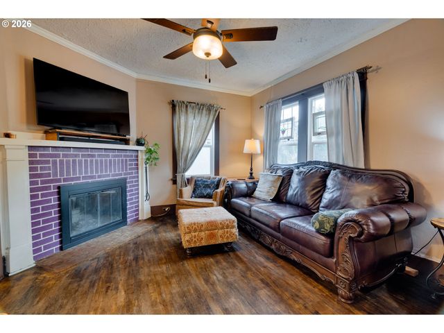 7217 N POLK Ave, Portland, OR 97203