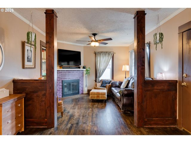 7217 N POLK Ave, Portland, OR 97203