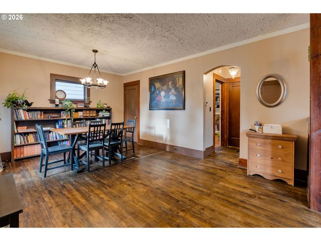 7217 N POLK Ave, Portland, OR 97203