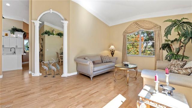 2237 Heritage Greens DR, Naples, FL 34119