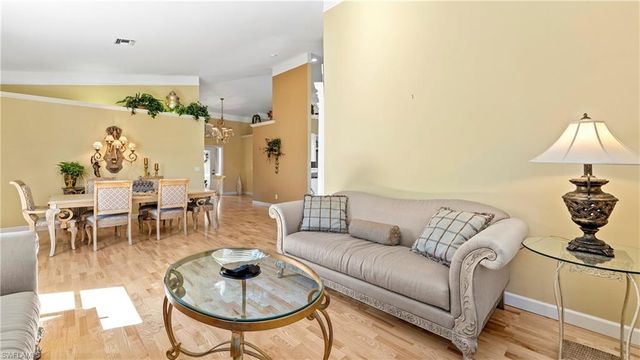 2237 Heritage Greens DR, Naples, FL 34119