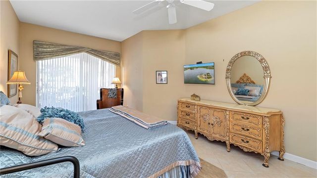 2237 Heritage Greens DR, Naples, FL 34119