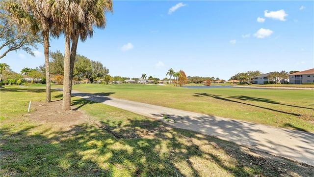 2237 Heritage Greens DR, Naples, FL 34119