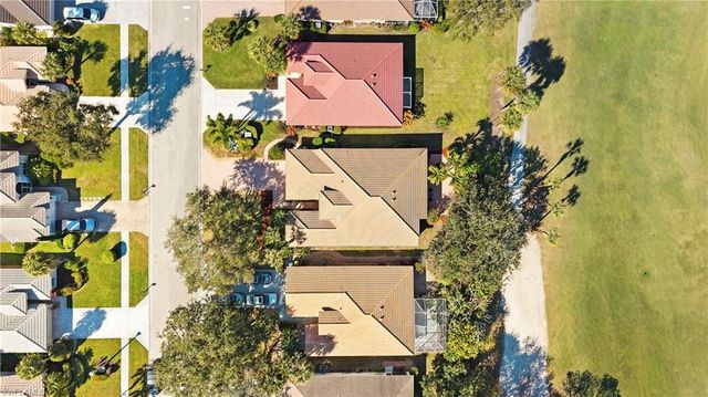 2237 Heritage Greens DR, Naples, FL 34119