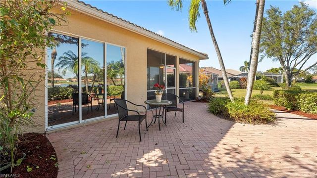 2237 Heritage Greens DR, Naples, FL 34119