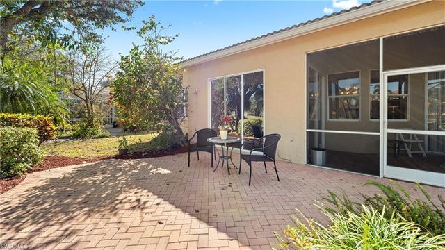 2237 Heritage Greens DR, Naples, FL 34119