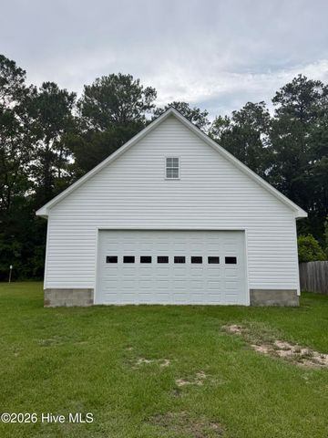 126 Edgewater Road, Washington, NC 27889