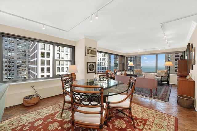 247 E Chestnut Street 1301, Chicago, IL 60611