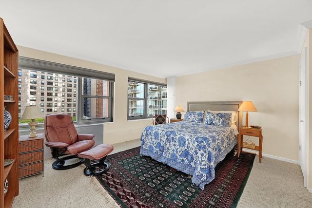 247 E Chestnut Street 1301, Chicago, IL 60611