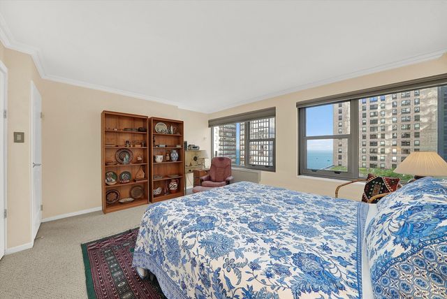 247 E Chestnut Street 1301, Chicago, IL 60611