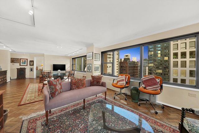 247 E Chestnut Street 1301, Chicago, IL 60611